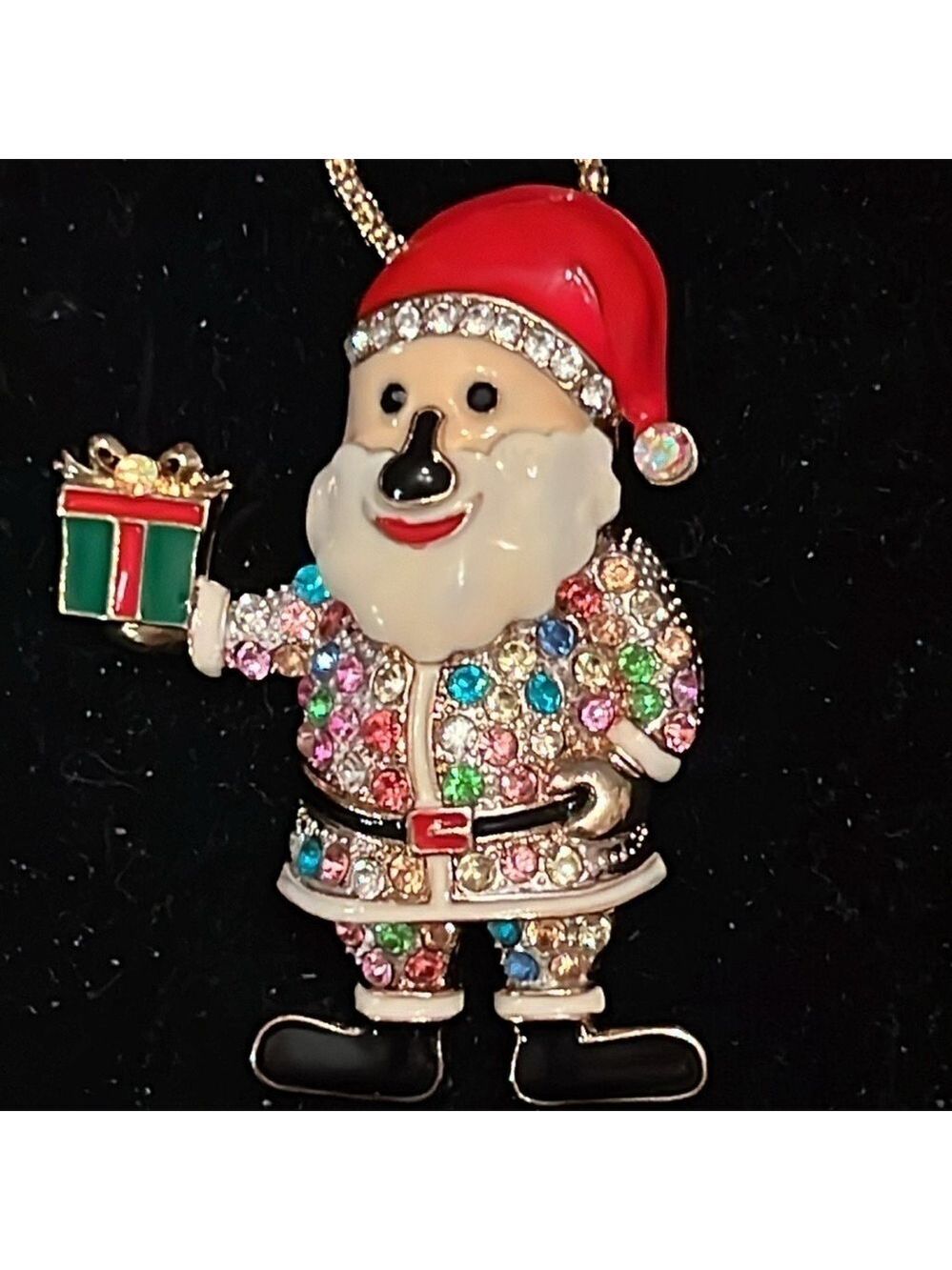 BETSEY JOHNSON GOLD ALLOY MULTICOLOR CRYSTAL SANTA BROOCH AND NECKLACE